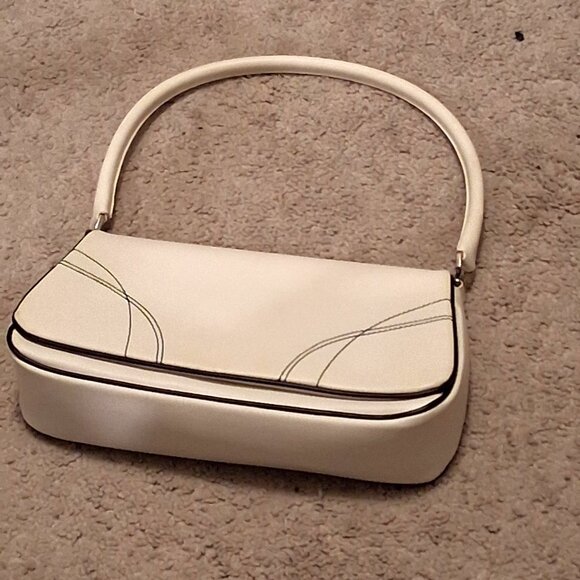 No Brand Handbags - Cream Faux Leather Shoulder Bag – Curved Stitch Front - Back Zip Pocket